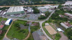 Vista aérea do parque fabril da IPEL em Indaial, Santa Catarina.