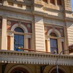 Fachada da Estação da Luz durante obras de manutenção.