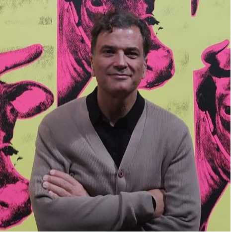Fabrício Barcelos, jornalista, cronista e autor do livro O Fim das Crianças e outros textos sobre tempos cinzentos.
